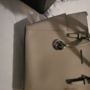 Michael kors tote